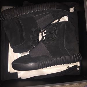 Yeezy boost 750 size 8.5